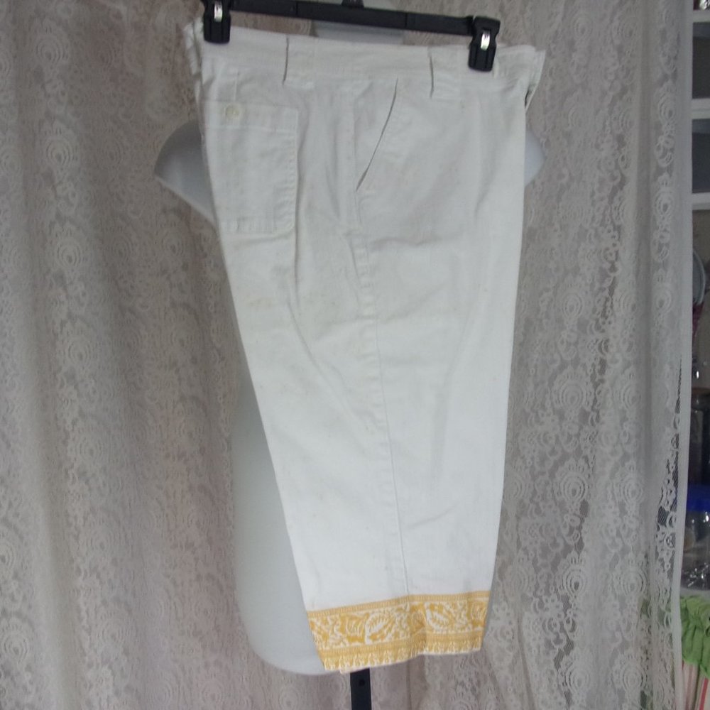 Coldwater Creek White Capris Yellow Embroidery. Size 14P